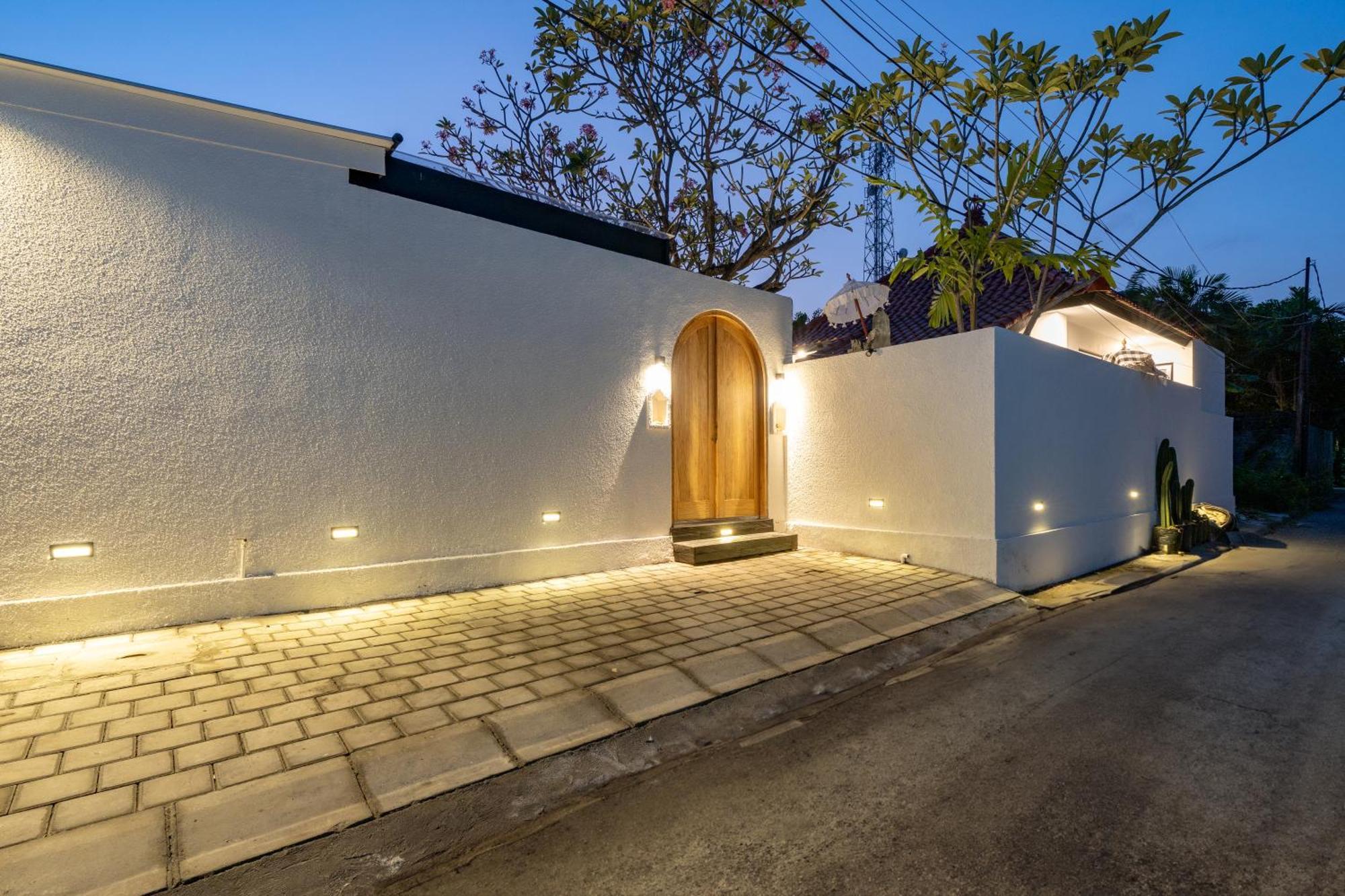 Zee Design Villa & Spa Sanur Exterior photo